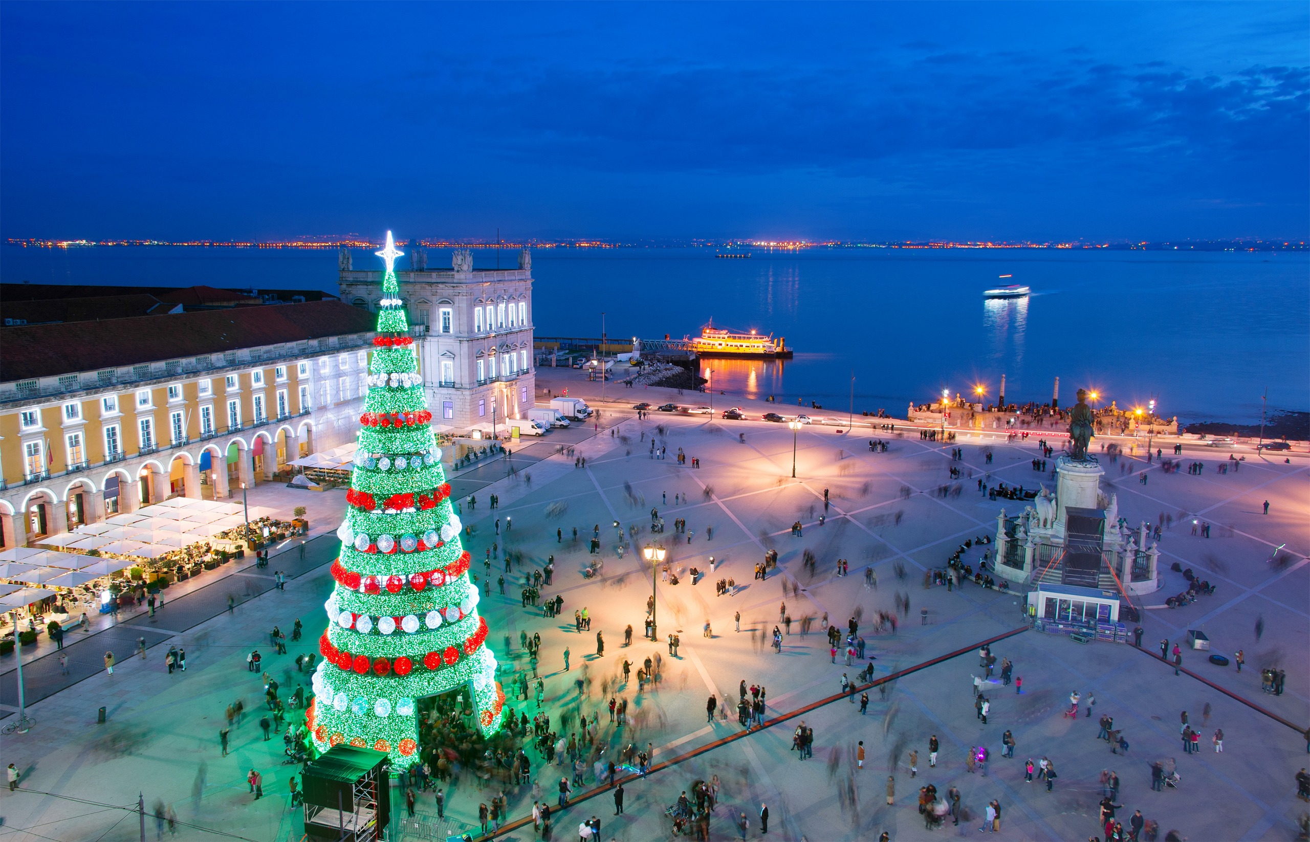 Noël au Portugal : Un Voyage Traditionnel et Magique