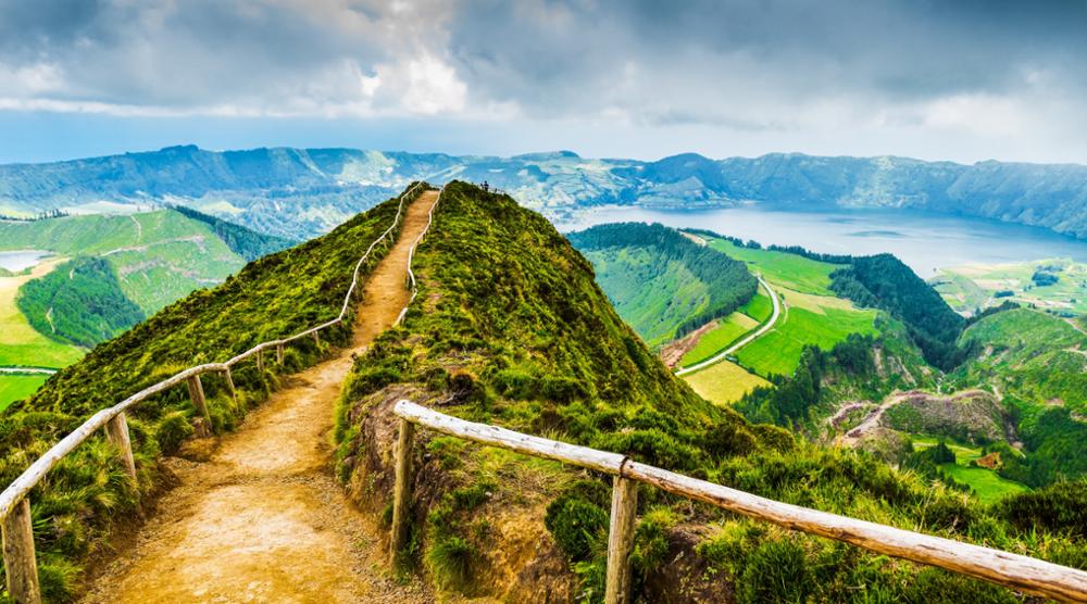 Découvrez les plus beaux sites naturels des Açores au Portugal